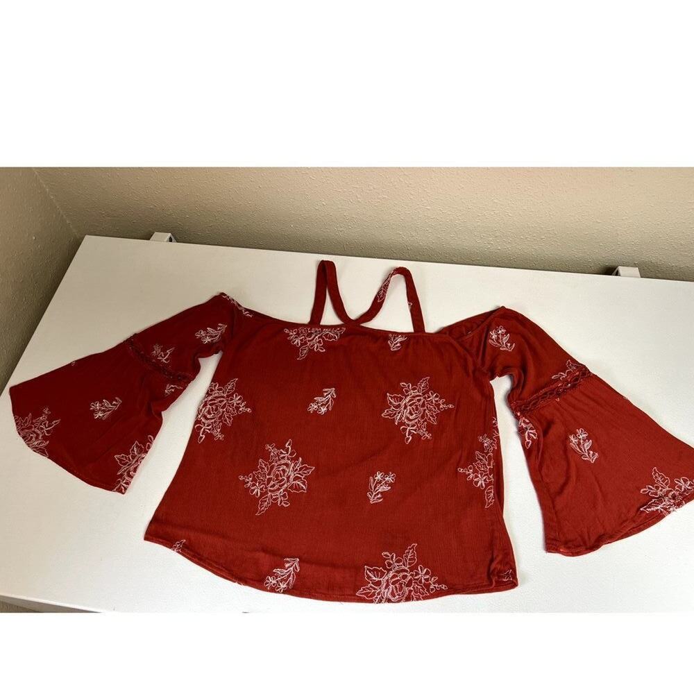 Blushing Heart, rust open shoulder, bell sleeve halter top, women's size M